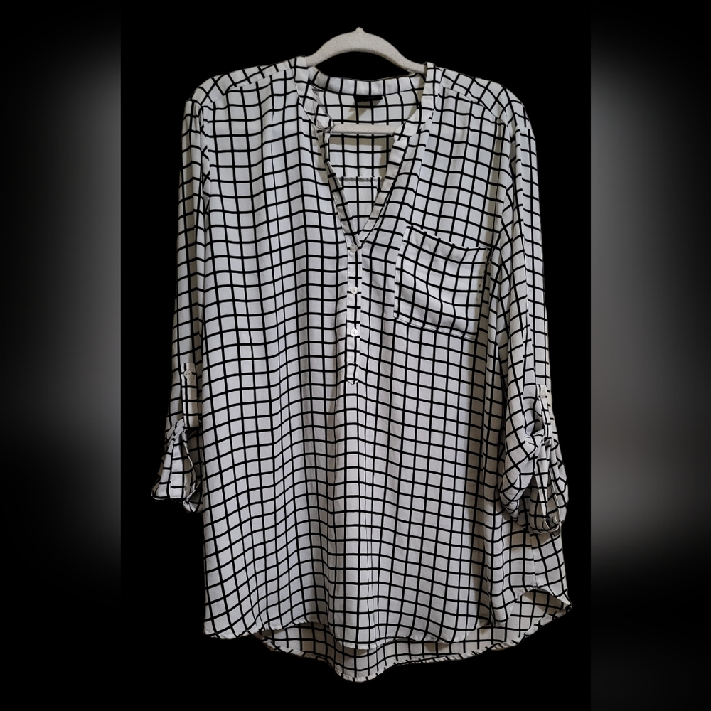 Women's black & white Worthington Blouse, size XL